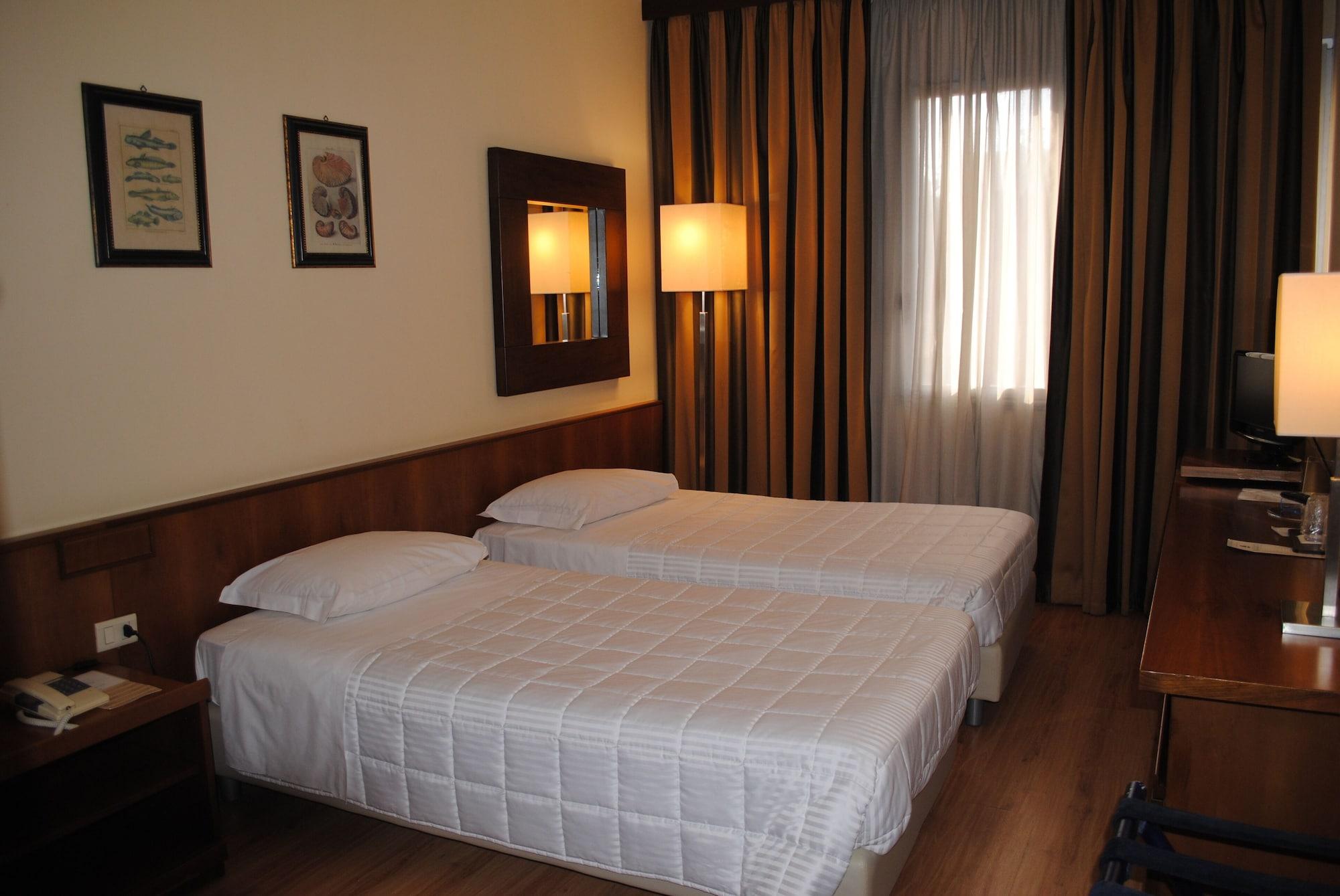 מסינה Hotel Royal Palace מראה חיצוני תמונה