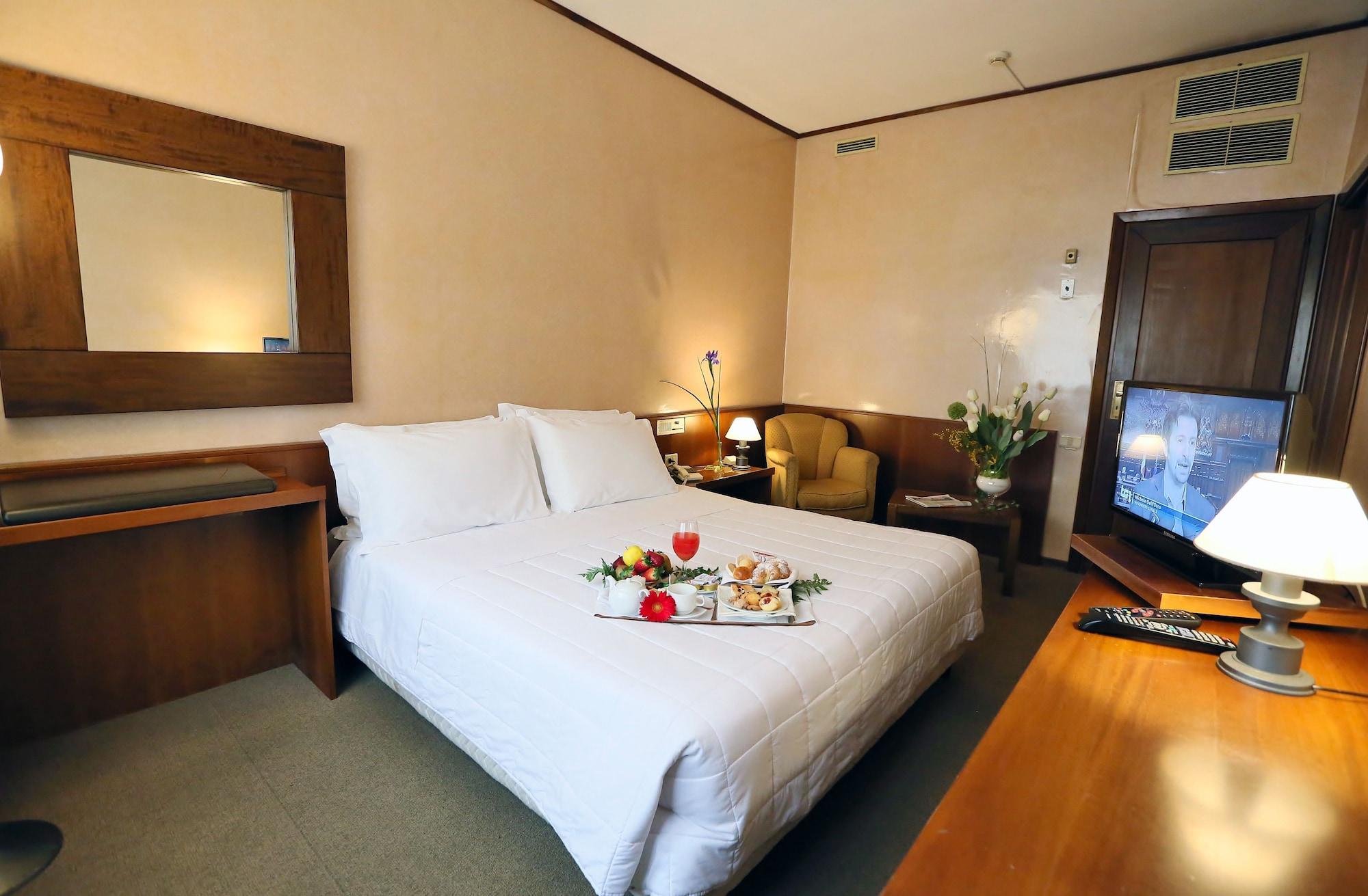 מסינה Hotel Royal Palace מראה חיצוני תמונה