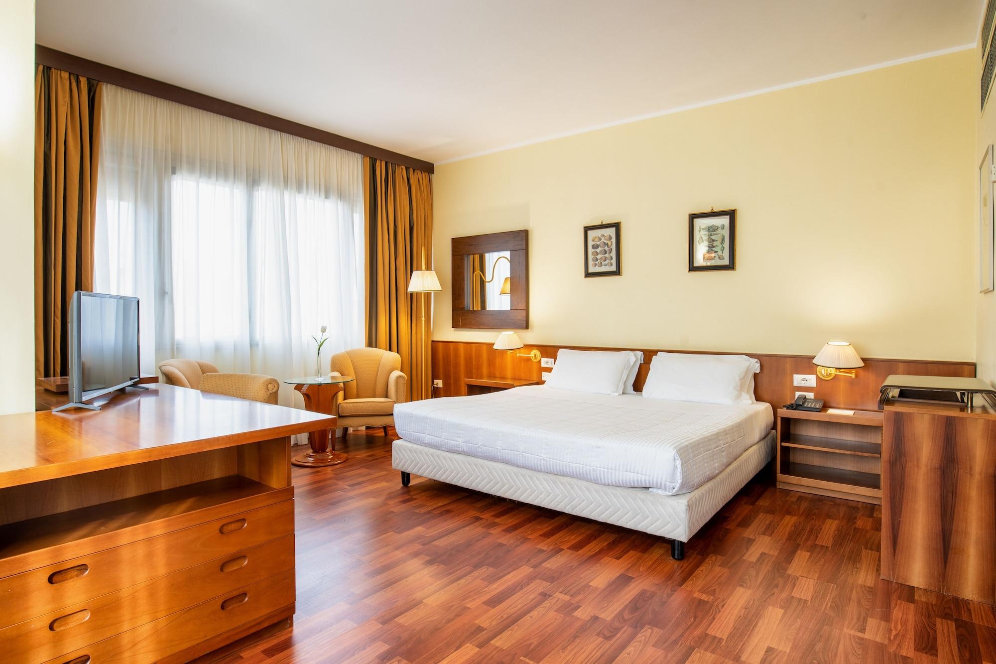 מסינה Hotel Royal Palace מראה חיצוני תמונה