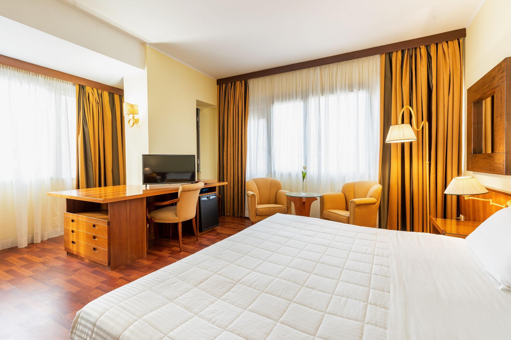 מסינה Hotel Royal Palace מראה חיצוני תמונה