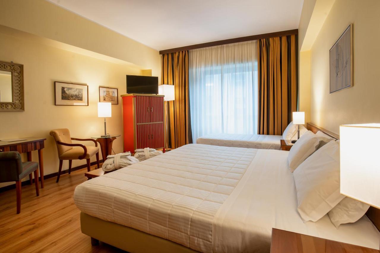 מסינה Hotel Royal Palace מראה חיצוני תמונה